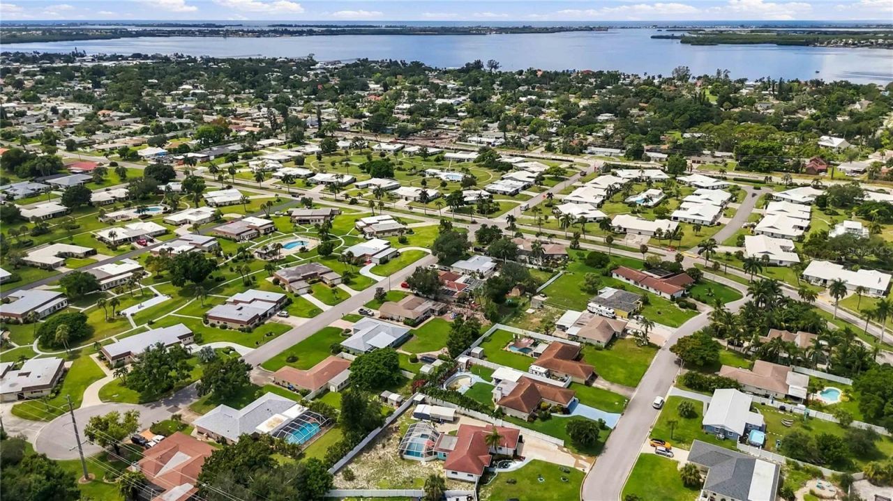 7221 8th Avenue Loop W, Bradenton, FL 34209 Photo