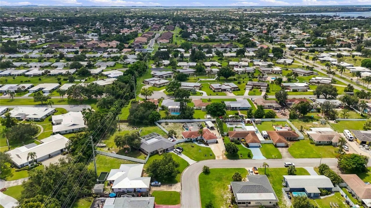 7221 8th Avenue Loop W, Bradenton, FL 34209 Photo