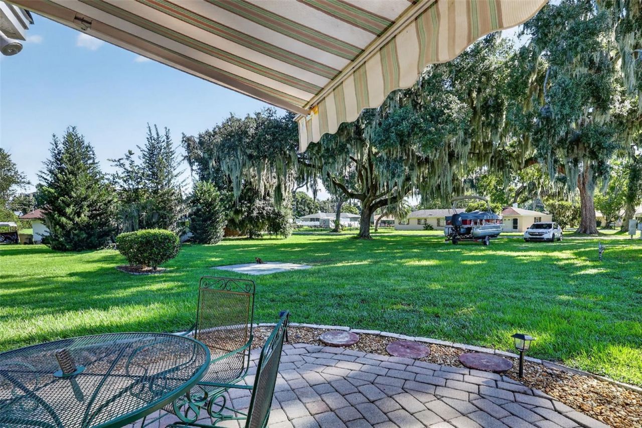 22 E Bay Avenue, Yalaha, FL 34797 Photo