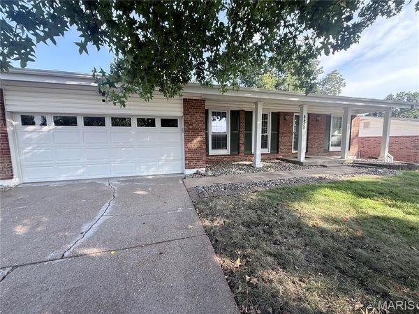 4458 Rhine Drive , Florissant, MO 63033