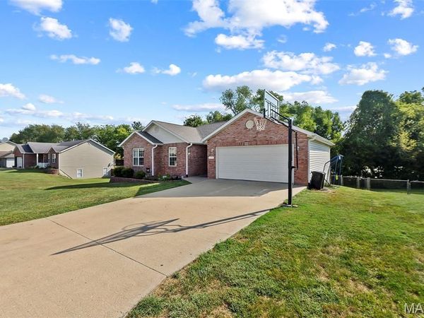 398 Mark Avenue, Jackson, MO 63755