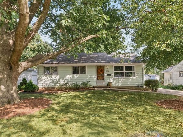 1200 Patton Place , Urbana, IL 61801
