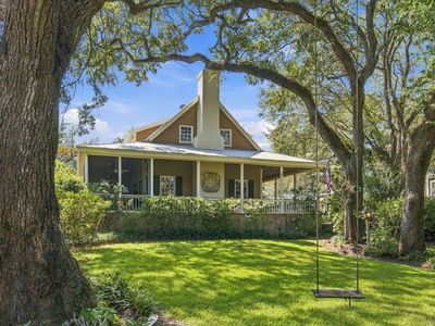 143 Live Oak Drive, Mount Pleasant, SC 29464