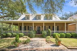 143 Live Oak Drive photo 4