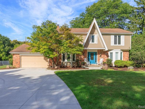 5476 Van Ness Drive , Bloomfield Township, Mi 48302