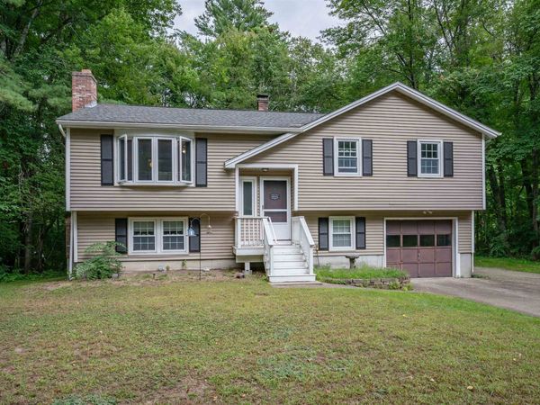8 Holstein Avenue, Londonderry, NH 03053