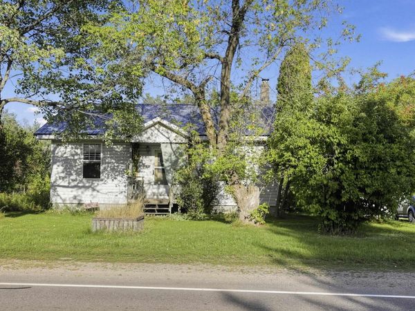 11450 M-95, Channing, MI 49815