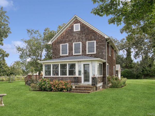 13700 Oregon Road, Cutchogue, NY 11935