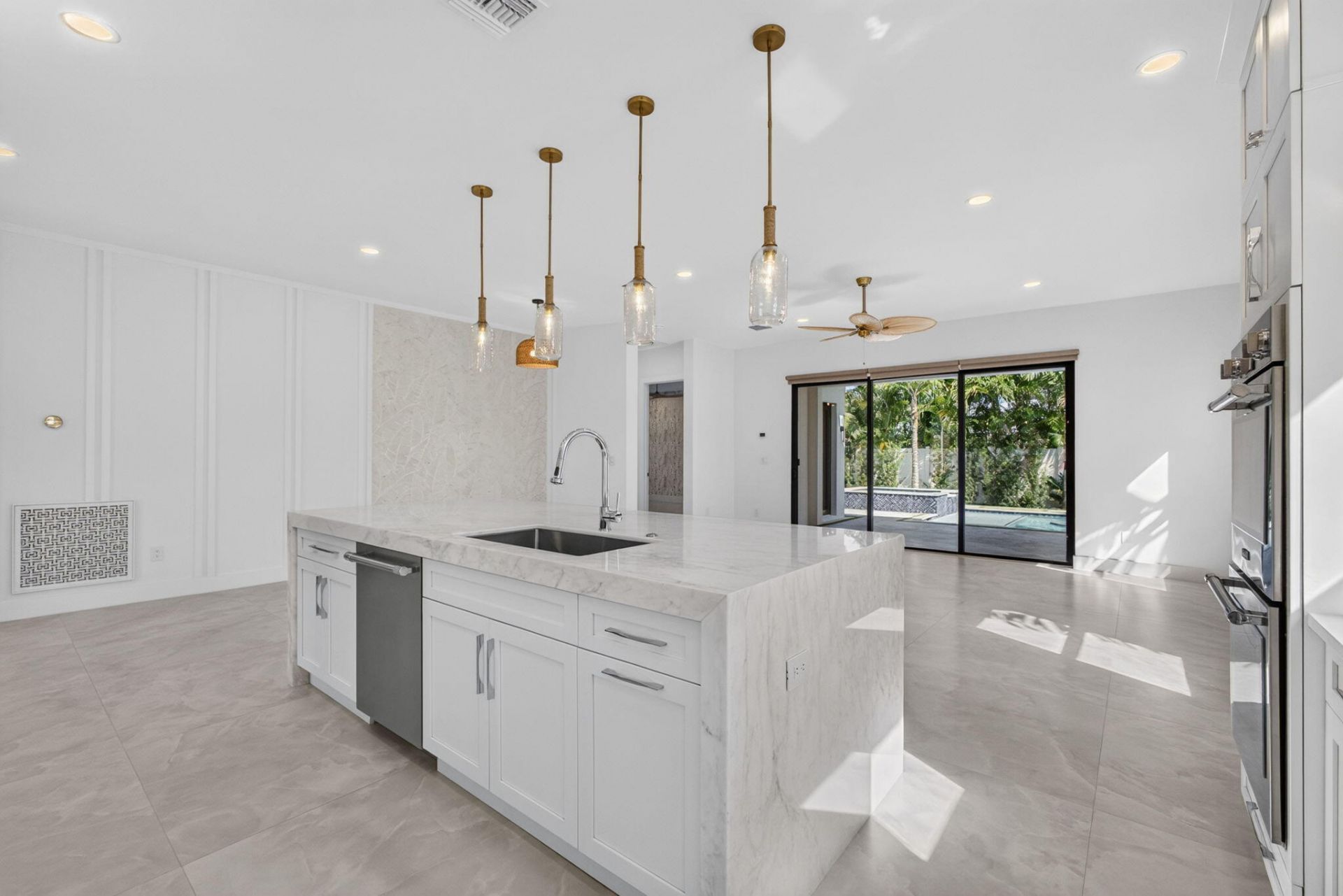131 Edwards Lane, Palm Beach Shores, FL 33404 Photo