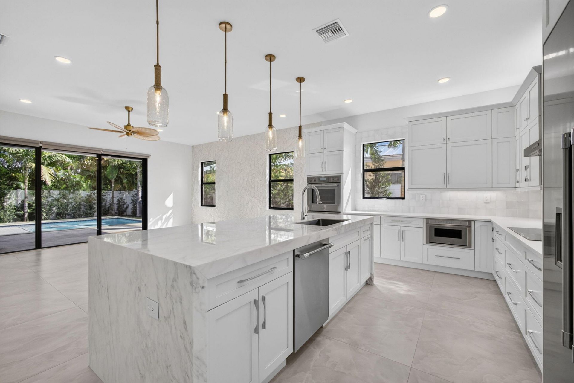 131 Edwards Lane, Palm Beach Shores, FL 33404 Photo