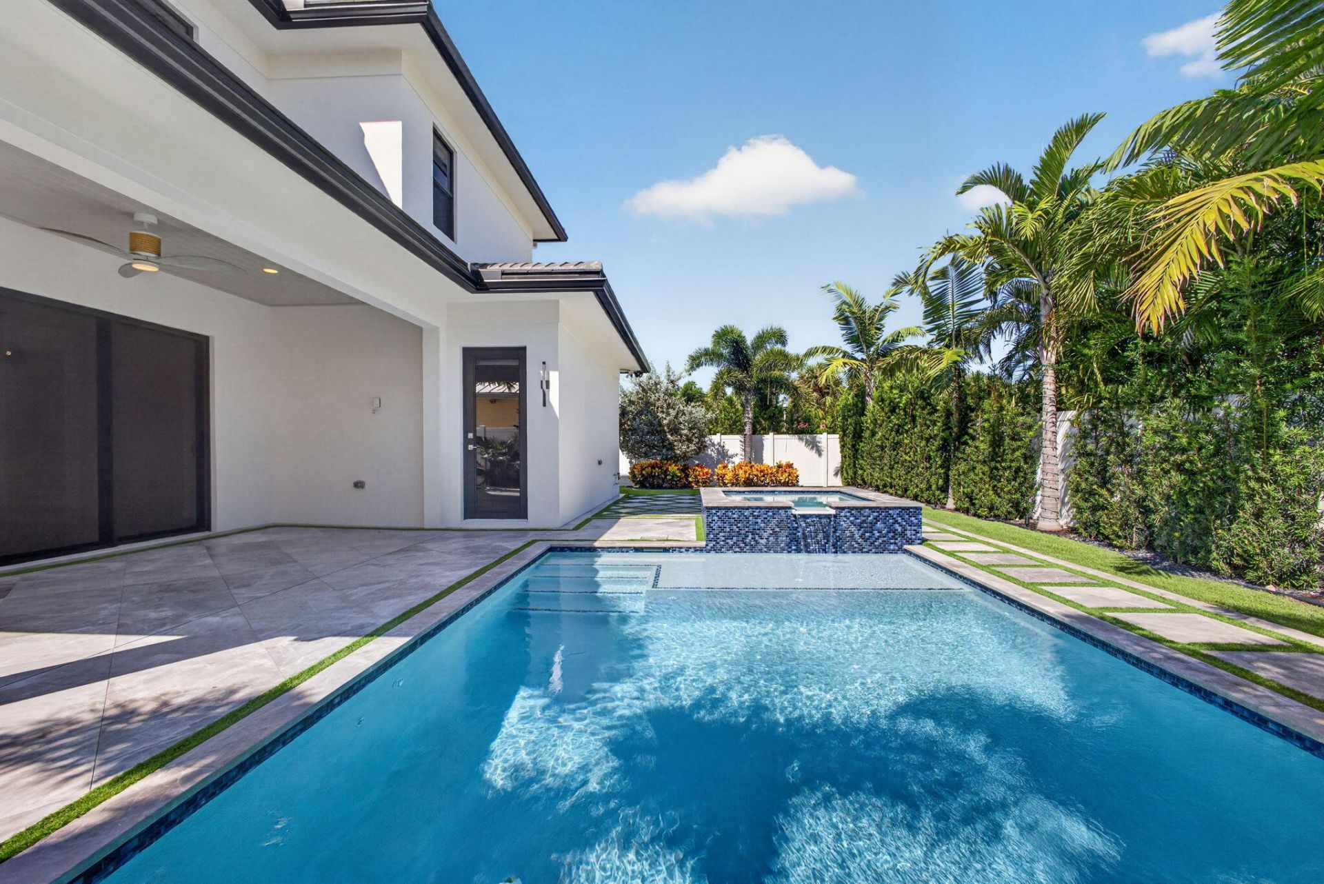 131 Edwards Lane, Palm Beach Shores, FL 33404 Photo
