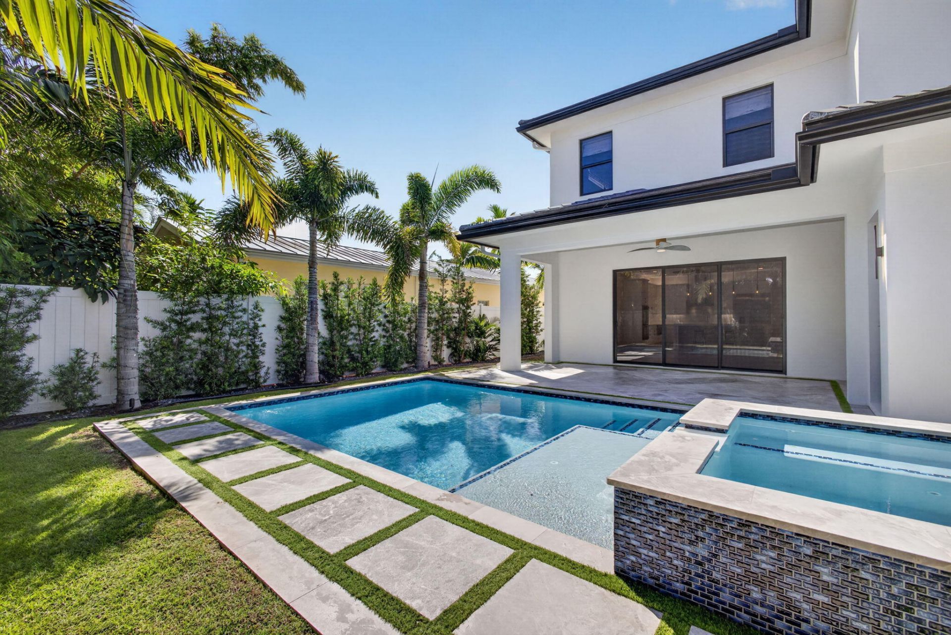 131 Edwards Lane, Palm Beach Shores, FL 33404 Photo
