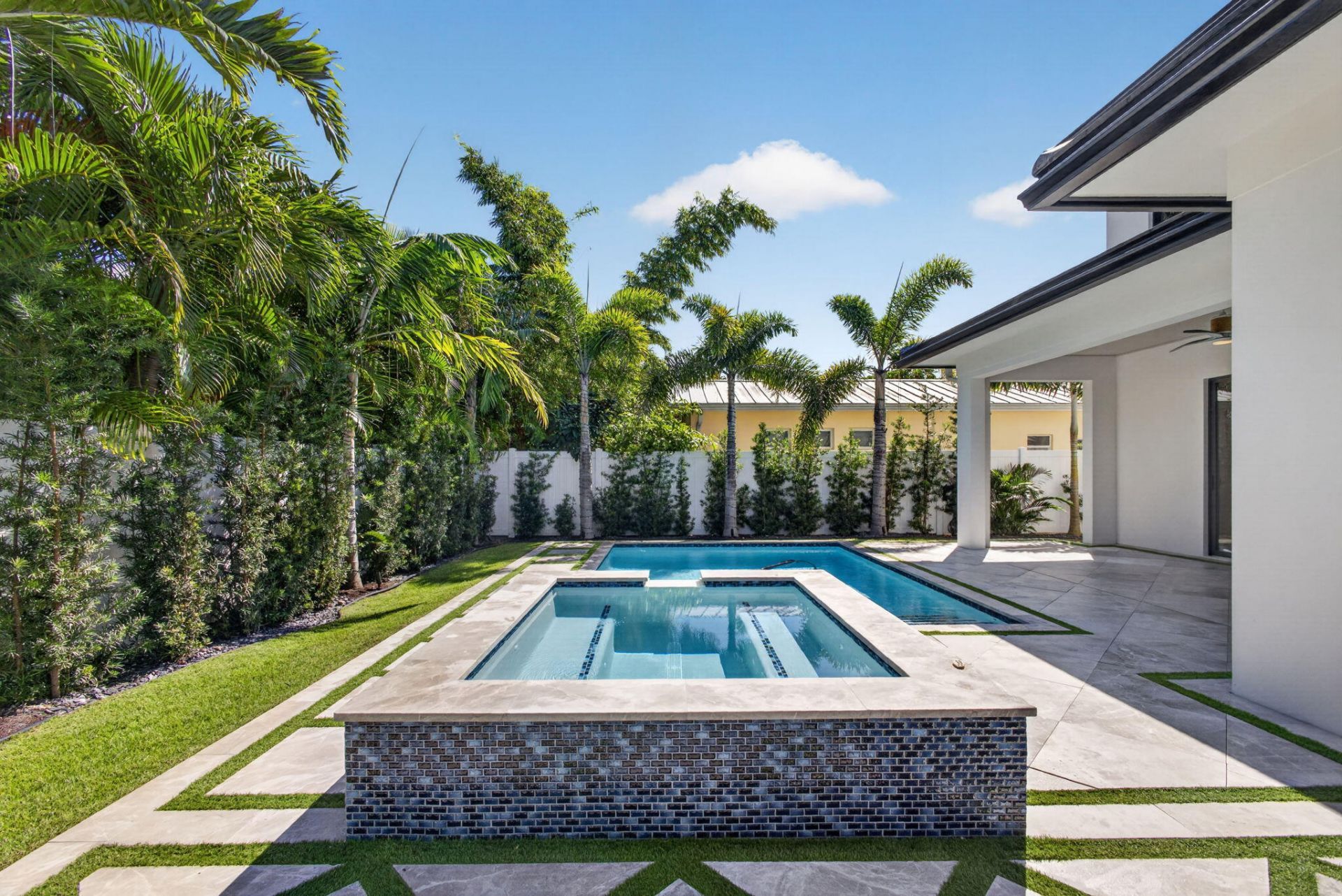 131 Edwards Lane, Palm Beach Shores, FL 33404 Photo