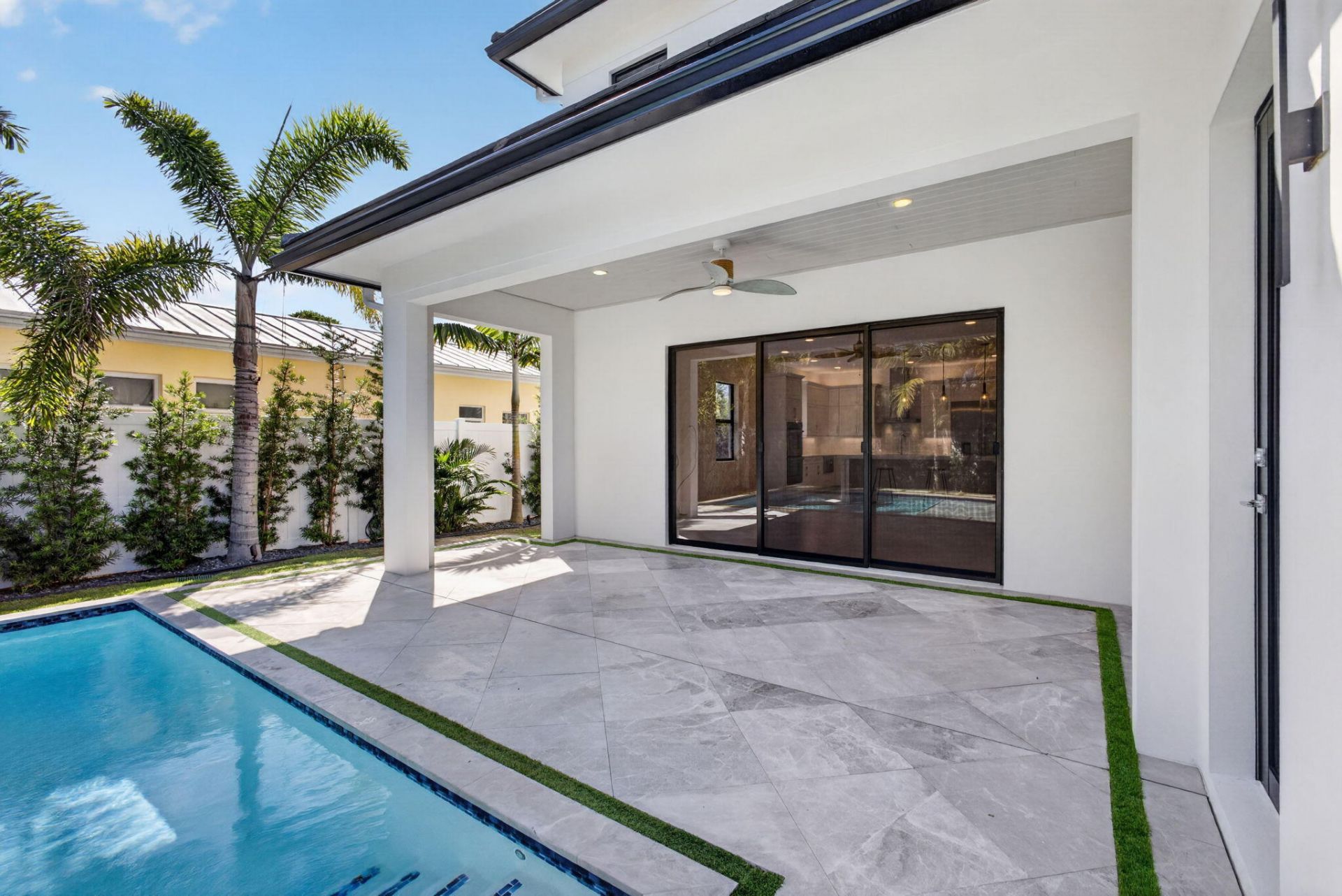 131 Edwards Lane, Palm Beach Shores, FL 33404 Photo