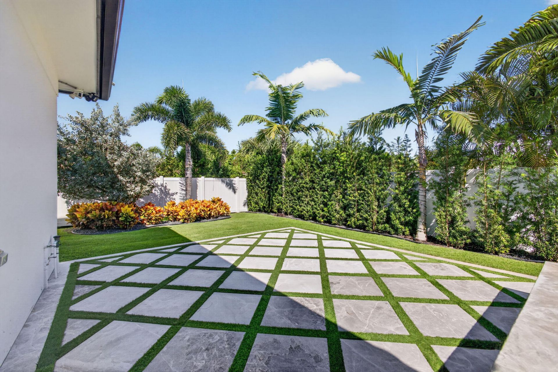 131 Edwards Lane, Palm Beach Shores, FL 33404 Photo