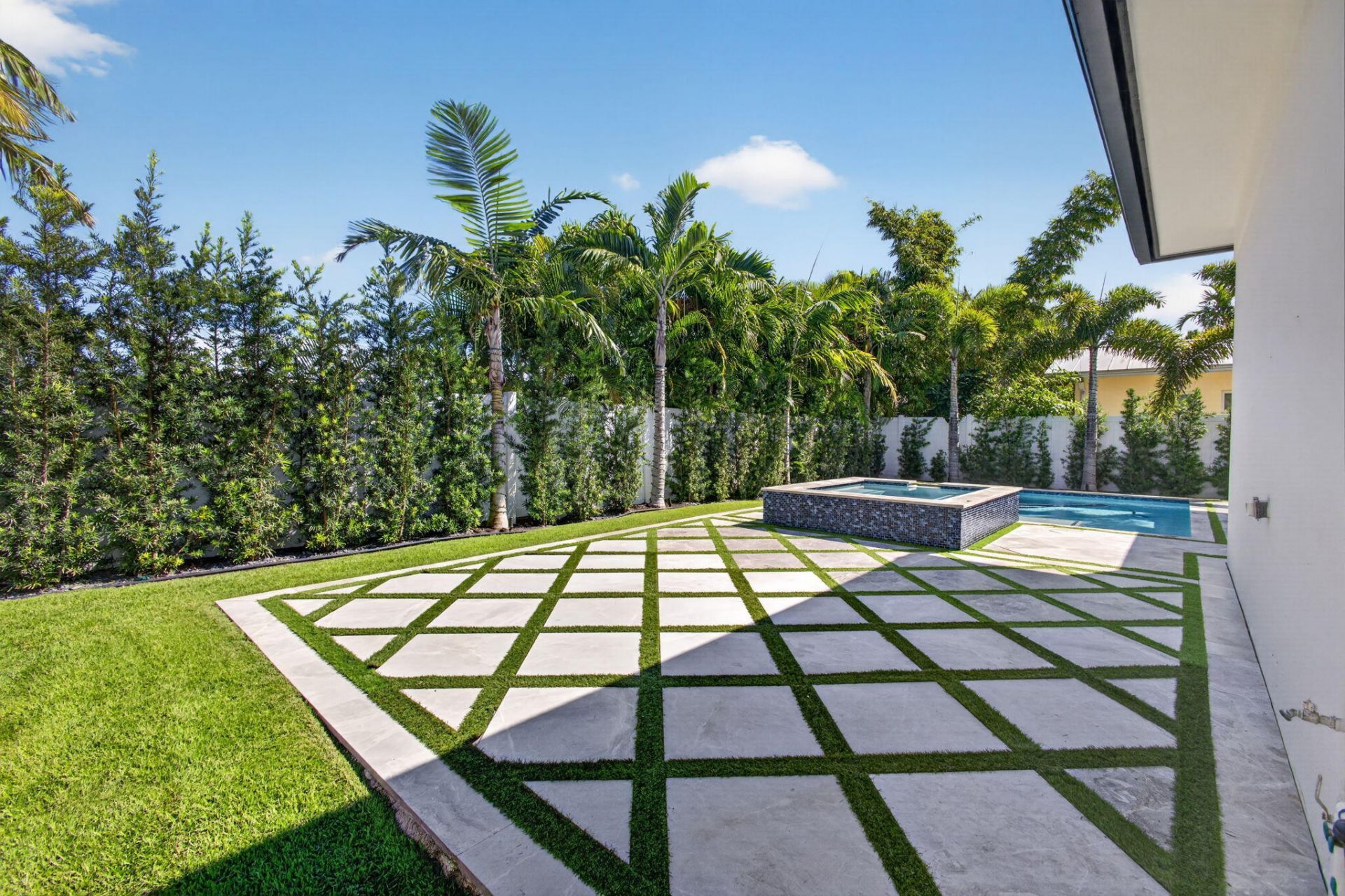 131 Edwards Lane, Palm Beach Shores, FL 33404 Photo