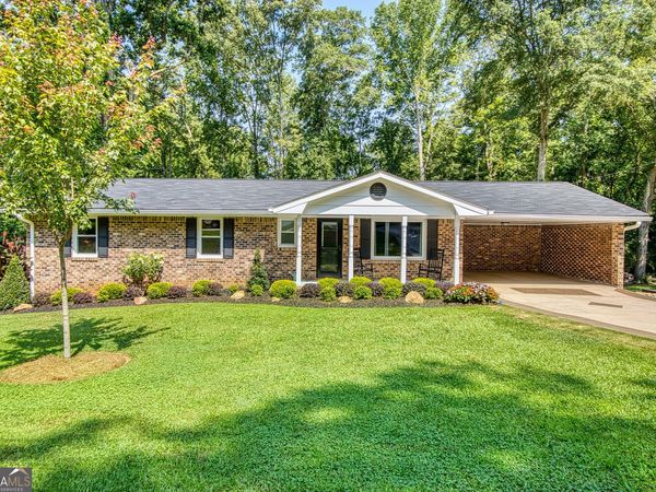 27 Lynhaven Drive, Newnan, GA 30263