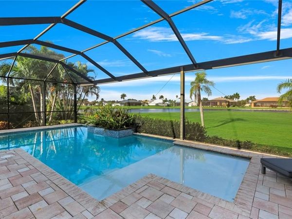 11899 King James CT, CAPE CORAL, FL 33991