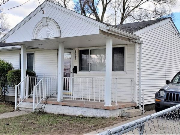 2826 Appleridge Street, Ypsilanti, MI 48198