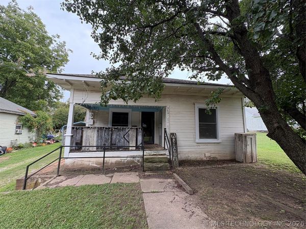 360 N B Street , Yale, OK 74085