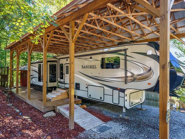 127 3rd Street, Ellijay, GA 30540
