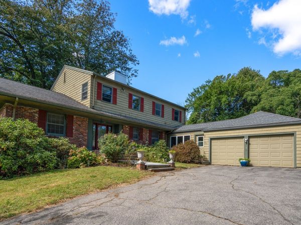 631 Blue Hill Ave, Milton, MA 02186