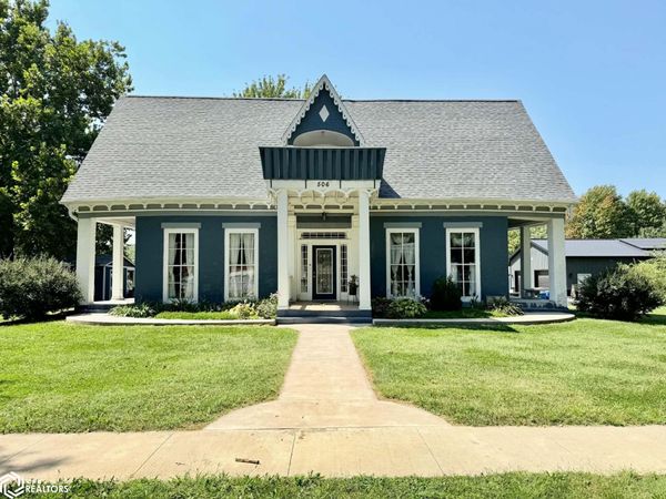506 N 3Rd Street, Eddyville, IA 52553