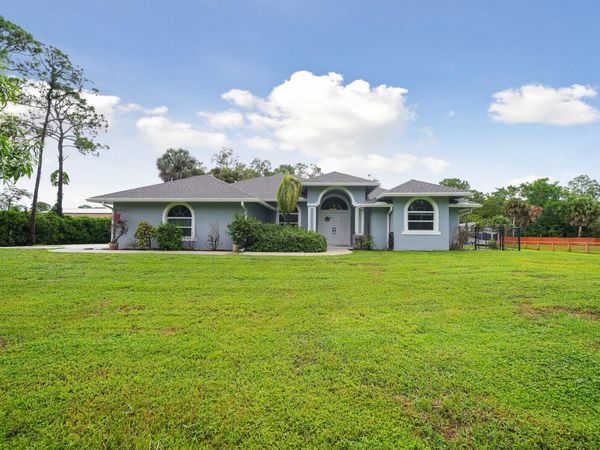 16395 E HIALEAH Drive E, The Acreage, FL 33470