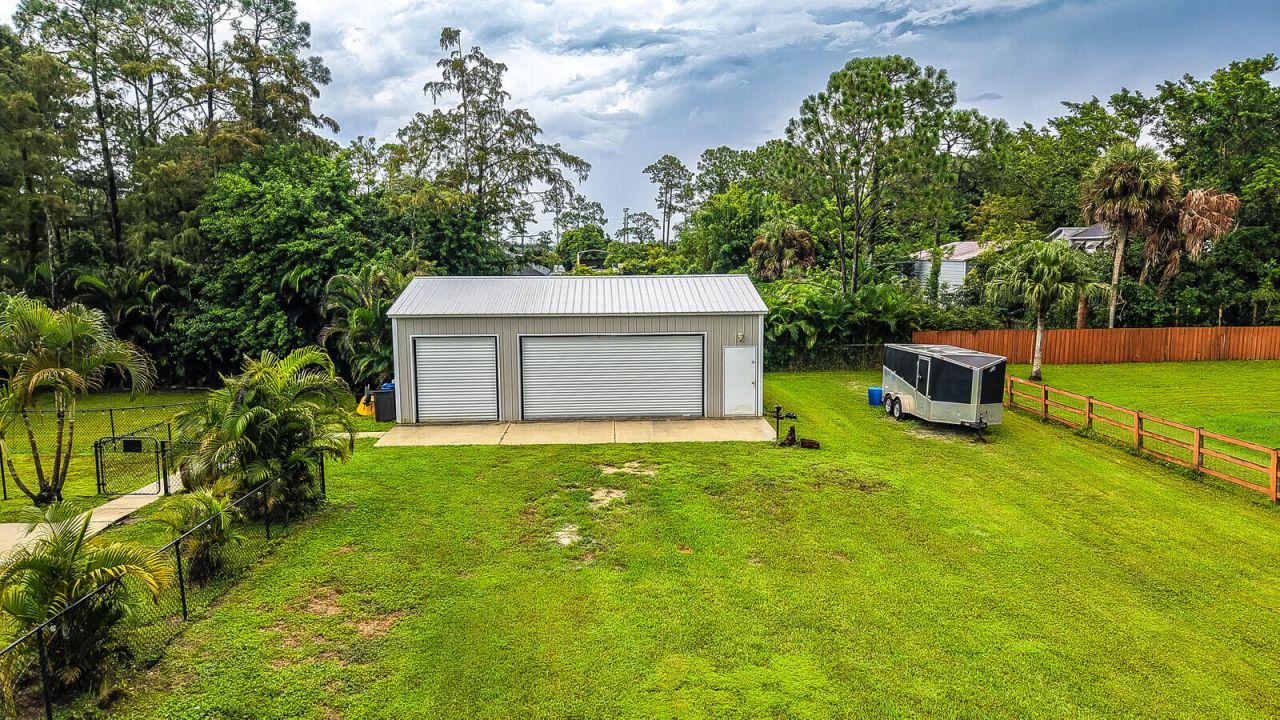 16395 E Hialeah Drive E, The Acreage, FL 33470 Photo