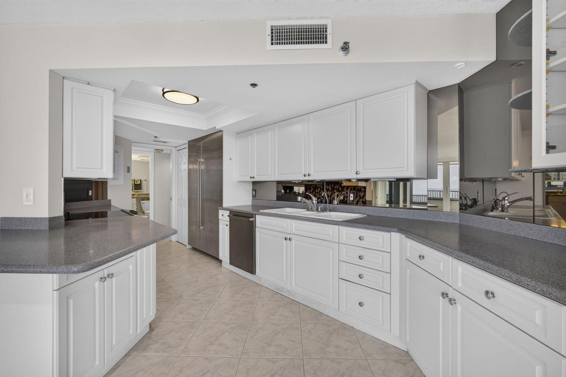 600 Ocean Drive, Unit 9A, Juno Beach, FL 33408 Photo