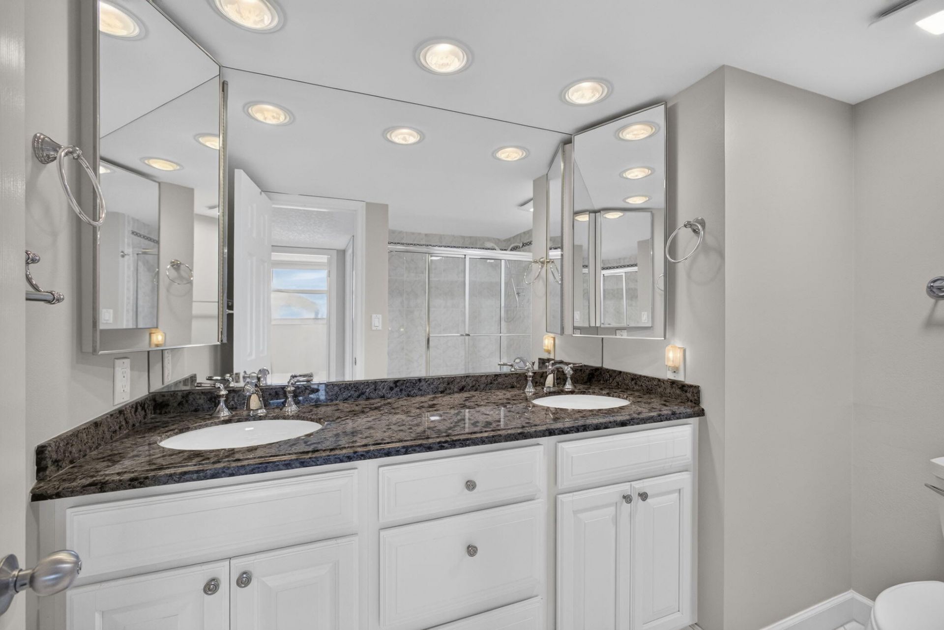 600 Ocean Drive, Unit 9A, Juno Beach, FL 33408 Photo