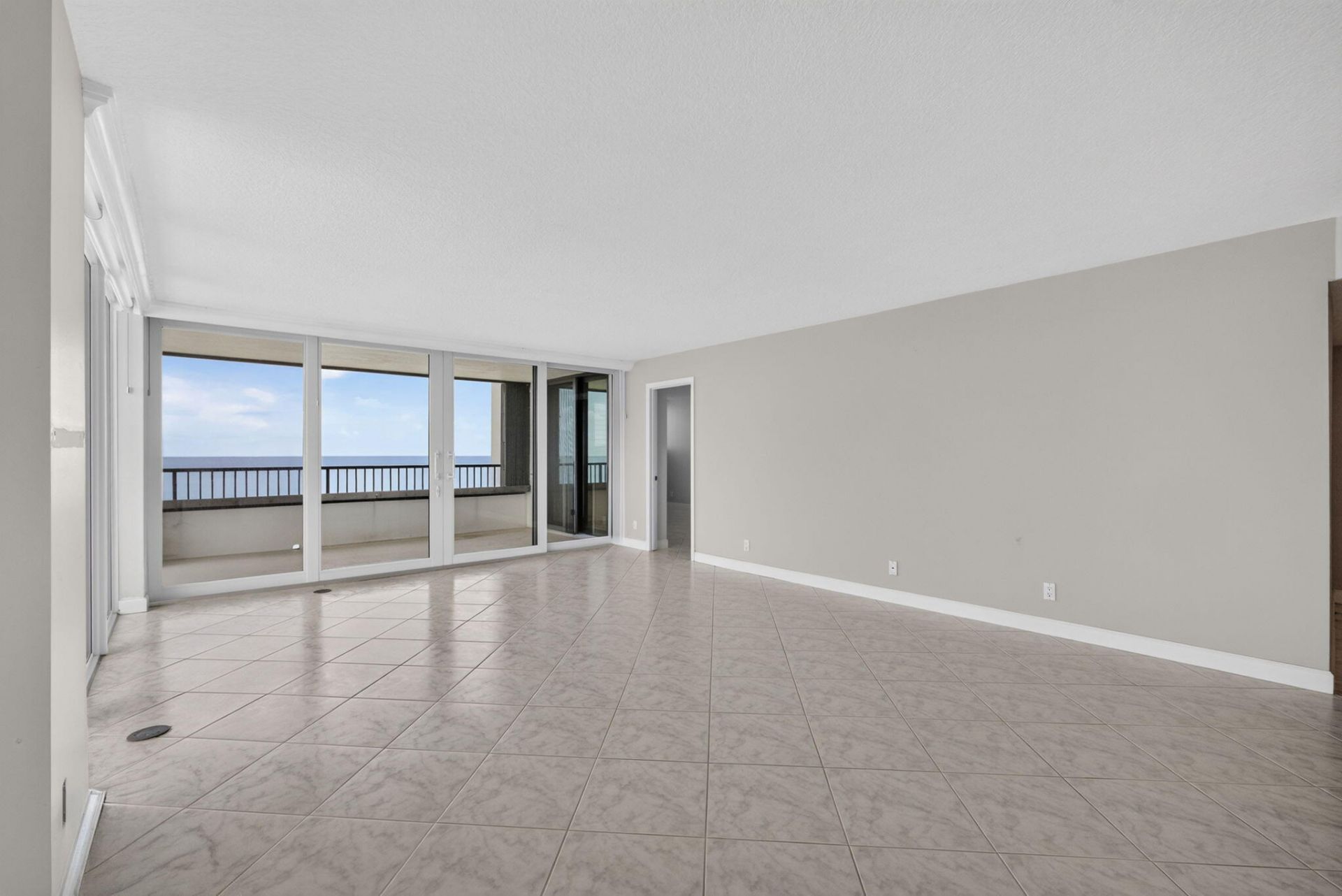 600 Ocean Drive, Unit 9A, Juno Beach, FL 33408 Photo