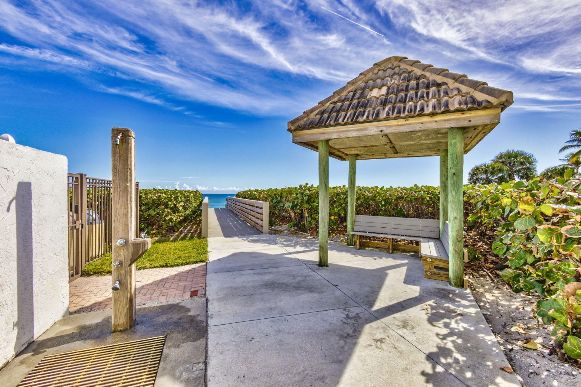 600 Ocean Drive, Unit 9A, Juno Beach, FL 33408 Photo