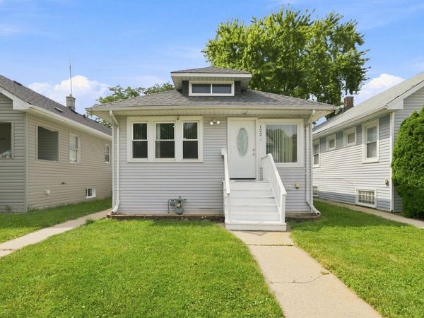 122 S 21st Avenue, Maywood, IL 60153