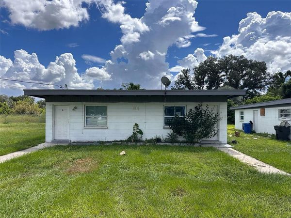 905 E 124TH AVENUE , TAMPA, FL 33612