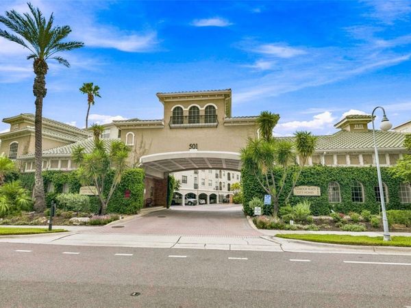 501 KNIGHTS RUN AVENUE, Unit 2202, TAMPA, FL 33602