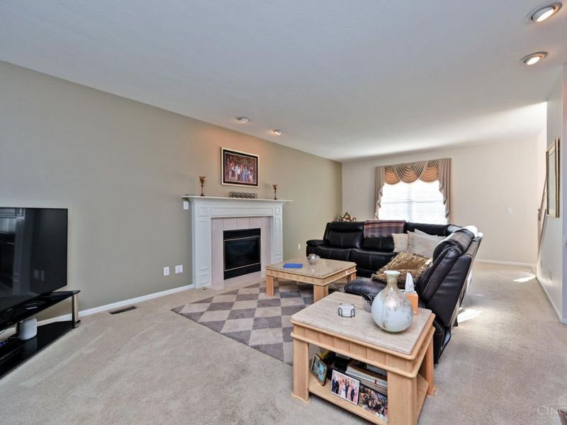 8575 Charleston Valley Drive, Mason, OH 45040 Photo 10