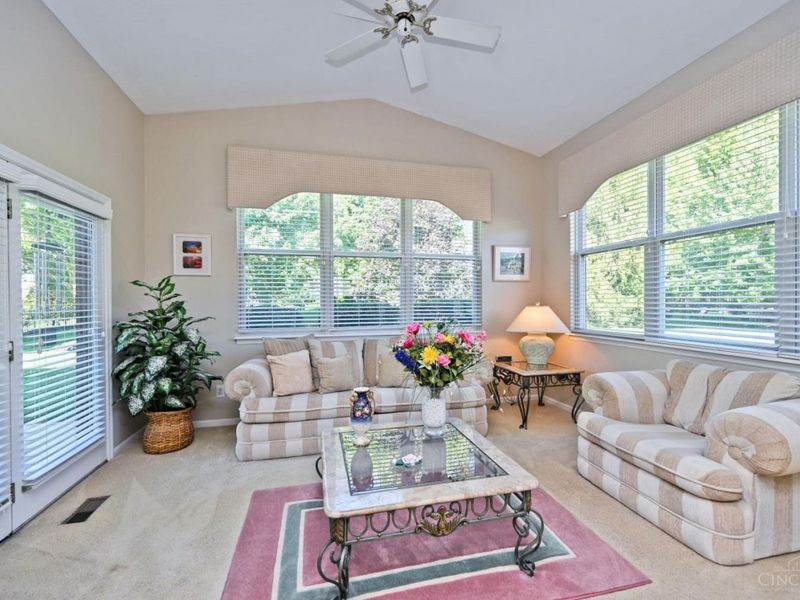 8575 Charleston Valley Drive, Mason, OH 45040 Photo 14