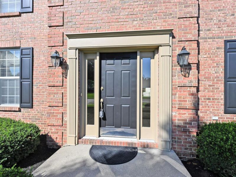 8575 Charleston Valley Drive, Mason, OH 45040 Photo 3