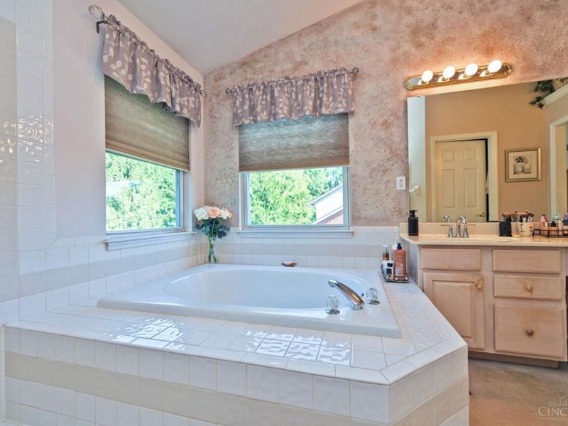 8575 Charleston Valley Drive, Mason, OH 45040 Photo 33