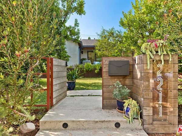 2211 Ashland Avenue, Santa Monica, CA 90405