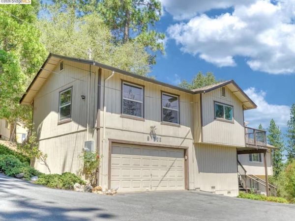 12980 Wells Fargo St, Groveland, CA 95321