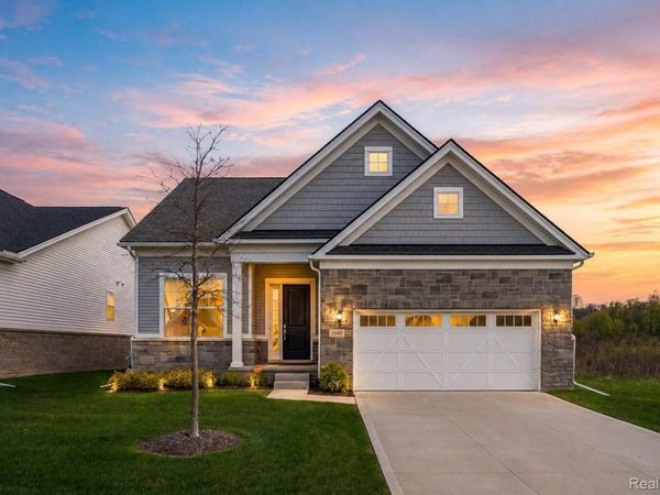 5545 Helmsdale Boulevard , West Bloomfield Township, Mi 48322