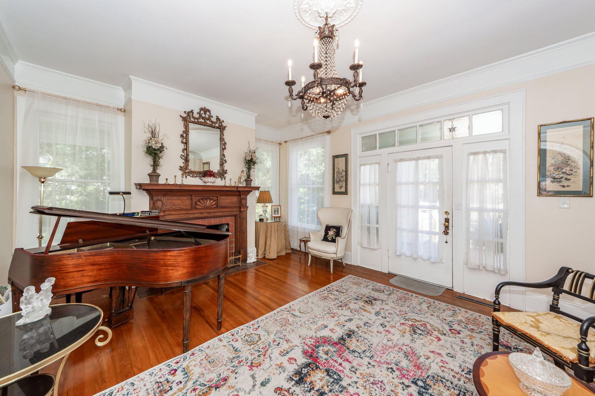 458 Hampton Street Photo 12
