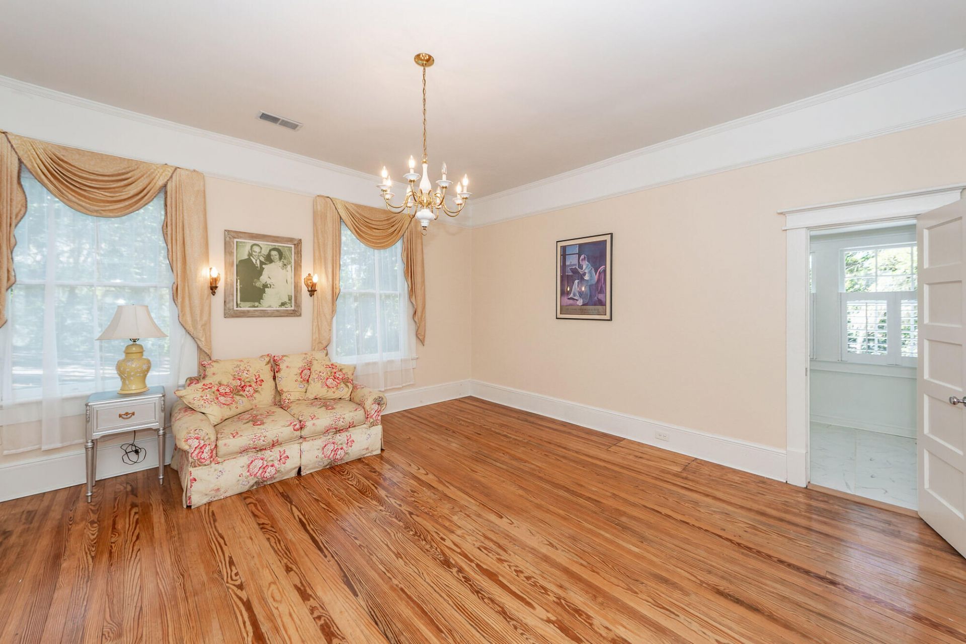 458 Hampton Street Photo 46