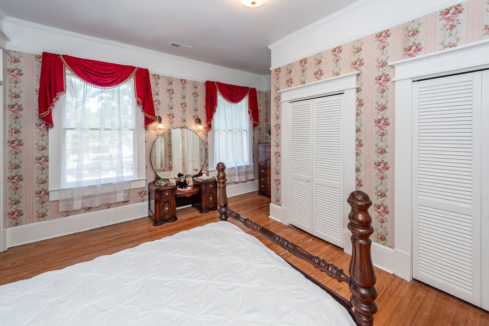 458 Hampton Street Photo 50