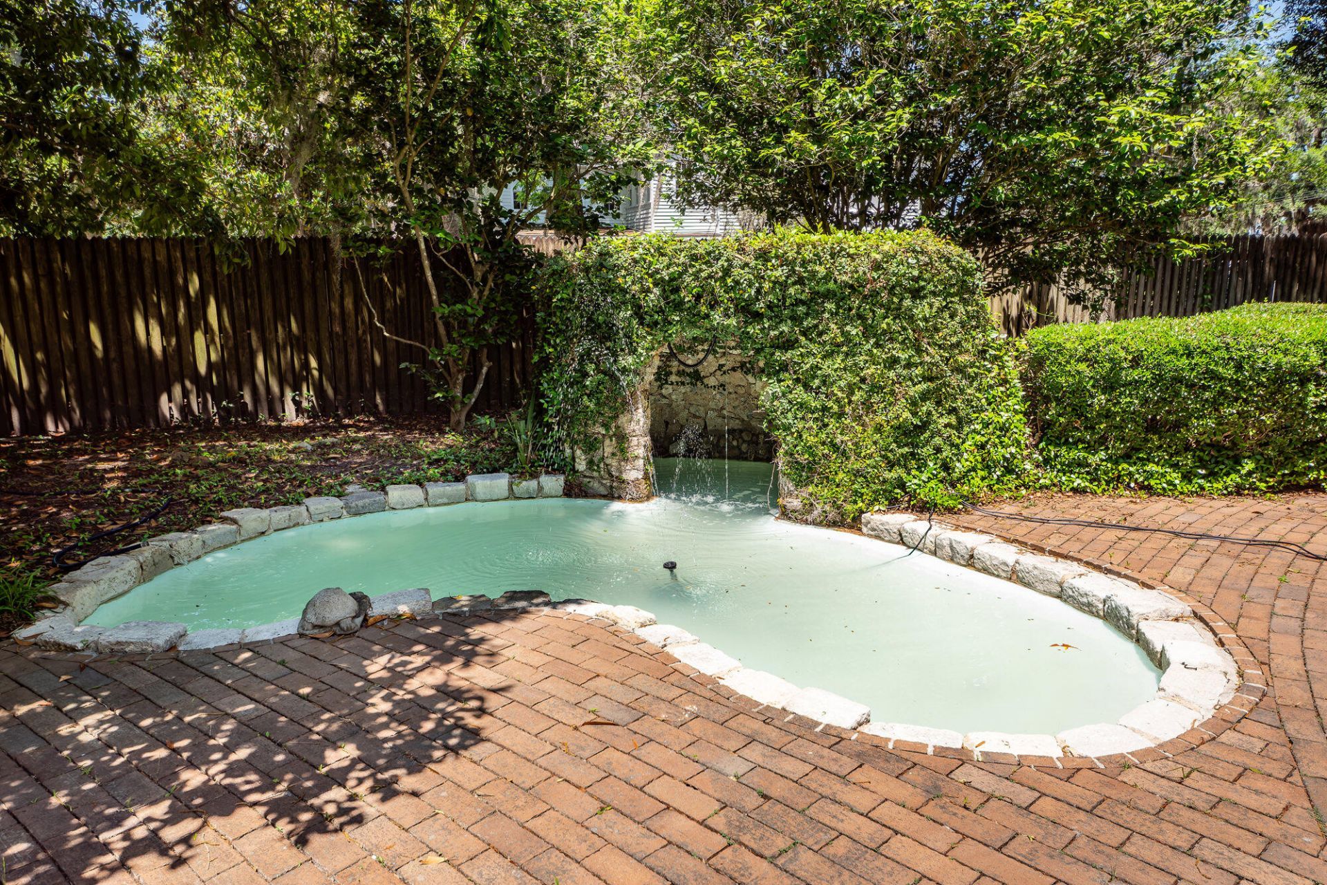 458 Hampton Street Photo 7
