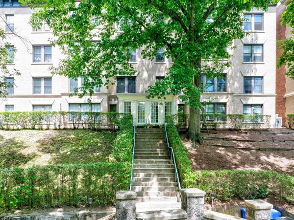 1584 Beacon St, Unit A, Brookline, MA 02446
