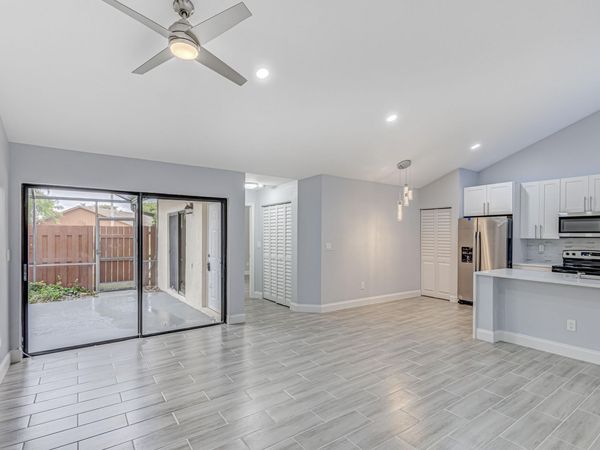 1240 SUMMIT PLACE Circle, Unit D, West Palm Beach, FL 33415