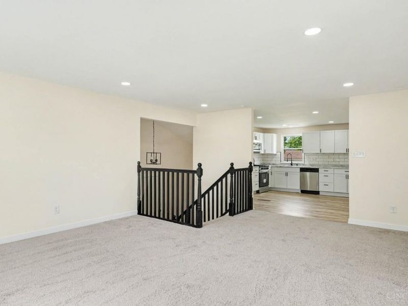 1687 Valdosta Drive, Sharonville, OH 45246 Photo 4